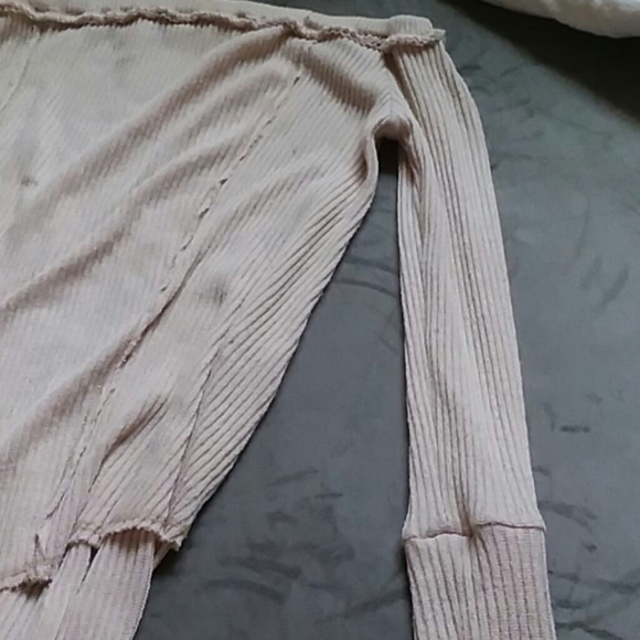 Off shoulder hi low tunic top - Picture 3 of 6